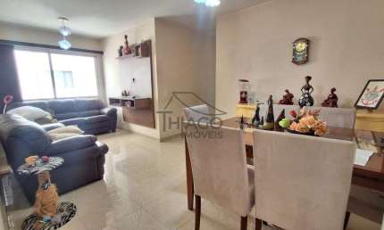 Apartamento lindo e espaçoso de 3 dormitórios, uma vaga de garagem à venda, em ótima localização no