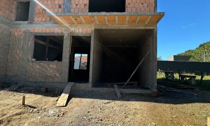 Casa com 2 quartos à venda na Avenida Lisboa, Forquilhas, São José