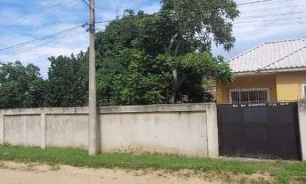 Casa à venda em Iguabinha, Araruama  por R$ 180.000