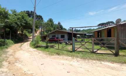 Chácara / sítio com 4 quartos à venda na Rua Antônio Selusniak, Areia Branca dos Assis, Mandirituba
