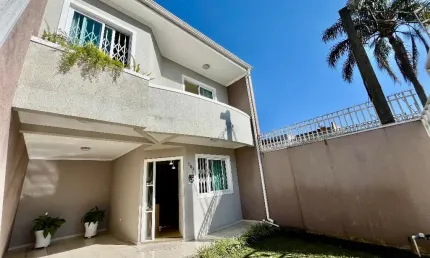 Casa com 3 quartos à venda na Rua Major Theolindo Ferreira Ribas, Hauer, Curitiba