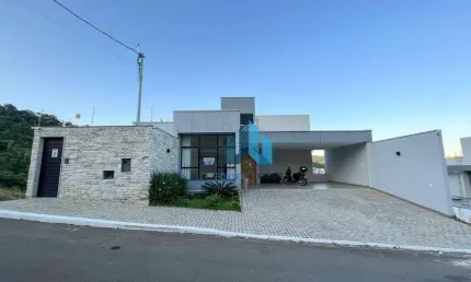 Casa com 4 quartos à venda, 510 m², por R$ 1.950.000 - Portal do Aeroporto - Juiz de Fora/MG