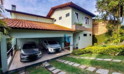 Casa com 4 quartos à venda, 339 m² por R$ 1.590.000 - Chales do Imperador - Juiz de Fora/MG