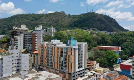 Cobertura com 4 quartos (3 suítes) à venda, 154 m² por R$ 1.345.000 - São Mateus - Juiz de Fora/MG