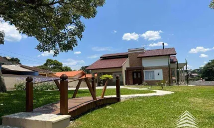 Casa a venda no Centro de Campo Alegre, 3 dormitórios, 6 vagas de garagem, quinta, imóvel alto padrão