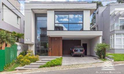 Casa a venda em Santa Felicidade, 3 dormitórios, 3 suítes, 2 vagas de garagem, alto padrão, Green Village Park