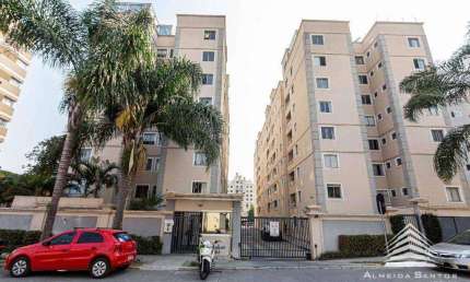 Apartamento a venda no Cristo Rei, 2 dormitórios, 2 vagas de garagem