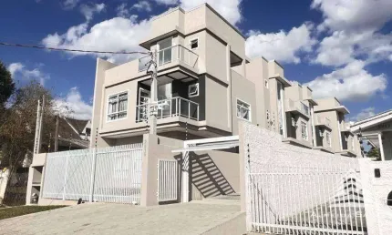 Sobrado a venda no xaxim, 3 dormitórios, 1 vaga de garagem