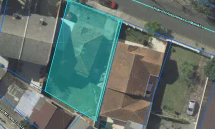 Terreno à venda, 383 m² por R$ 870.000,00 - Portão - Curitiba/PR
