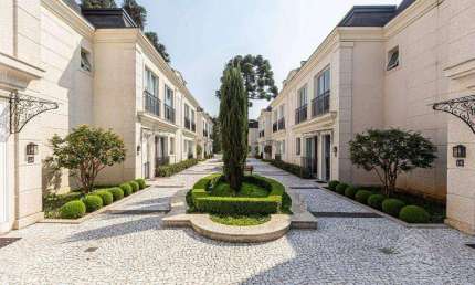 Casa em condomínio à venda - Porteira Fechada -por R$ 4.200.000 - Bigorrilho - Curitiba/PR