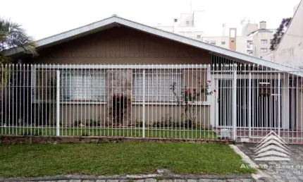 Casa a venda água verde, 4 dormitórios, 2 suítes, 5 vagas de garagem