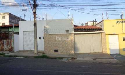 Casa Residencial a Venda no Bairro Centro em Teresina/PI