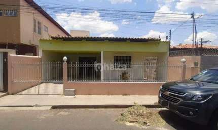 Casa Residencial à venda, no bairro Sao Pedro, Teresina/PI