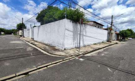 Casa Residencial à venda, no bairro Mafua, Teresina/PI