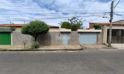 Casa Residencial à venda, no bairro Vermelha, Teresina/PI
