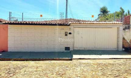Casa Residencial à venda, no bairro Sao Pedro, Teresina/PI