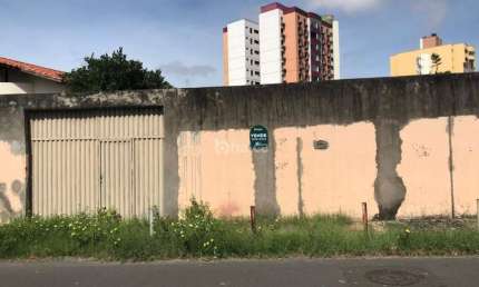Terreno à venda na Rua Matias Melo, Horto, Teresina