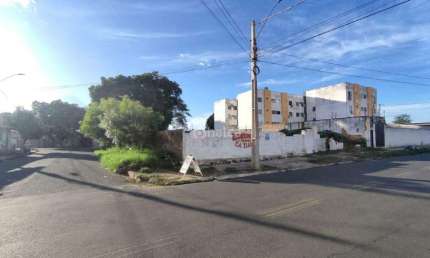 Lote/Terreno à venda, no bairro Porenquanto, Teresina/PI
