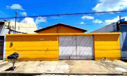 Casa Residencial à venda, no bairro Saci, Teresina/PI