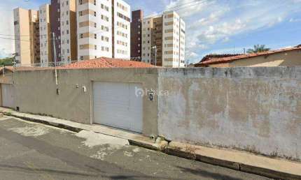 Casa Residencial à venda, no bairro Cristo Rei, Teresina/PI