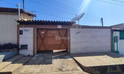Casa Residencial à venda, no bairro Monte Castelo, Teresina/PI