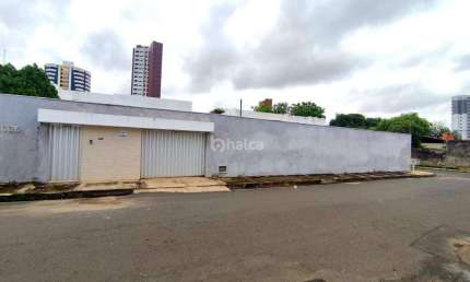 Casa Residencial para aluguel, no bairro São Cristóvão, Teresina/PI