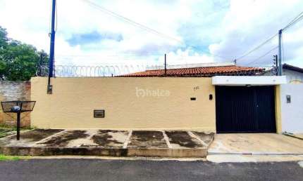 Casa Residencial à venda, no bairro São Cristóvão, Teresina/PI