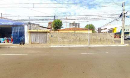 Casa Comercial à venda, no bairro Joquei, Teresina/PI