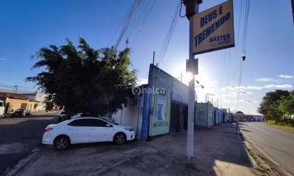 Casa Comercial à venda, no bairro Lourival Parente, Teresina/PI