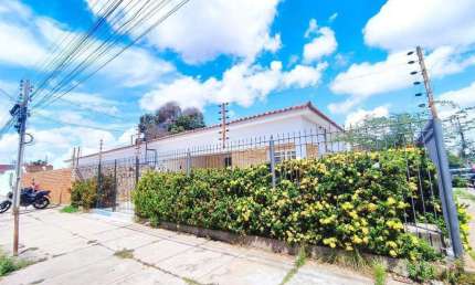 Casa Comercial à venda, no bairro Centro, Teresina/PI