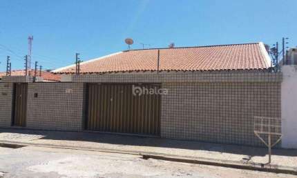 Casa Residencial à venda, no bairro Joquei, Teresina/PI