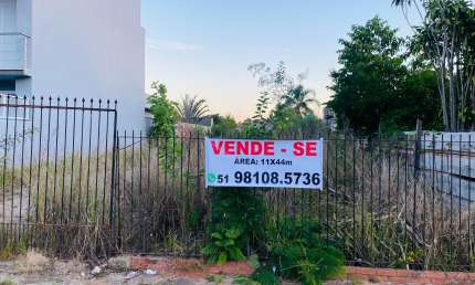 Terreno à venda na Rua Santa Cruz, 315, Niterói, Canoas