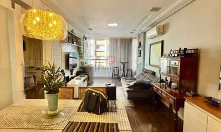 Apartamento a Venda no Miolo da Praia do Canto, em excelente localização,