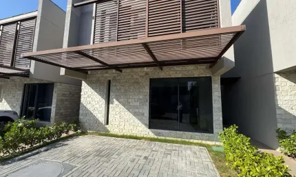 Casa à venda com 3 suítes em Intermares, Cabedelo/PB