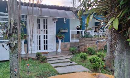 Oportunidade única em Holambra – Estrutura com chalés e casa sede em área rural!
