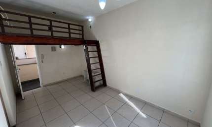 Loft para Locação em São Vicente, Centro, 1 dormitório, 1 banheiro, 1 vaga