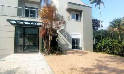 Casa de 06 suítes para locação de temporada na Riviera.