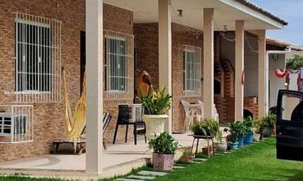 Casa para Venda em Saquarema, Jaconé (Sampaio Correia), 2 dormitórios, 1 suíte, 2 banheiros, 4 vagas