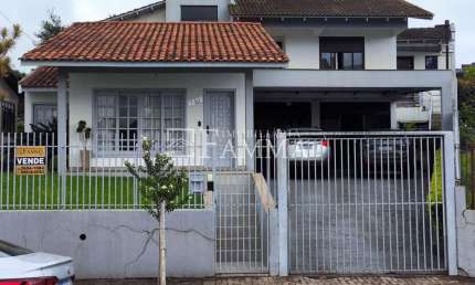 Casa em alto padrão a venda, CRISTO REI, PATO BRANCO - PR. a 5 minutos do centro