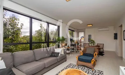 Apartamento com 189 m², PORTEIRA FECHADA, com 3 quartos sendo 3 suítes à venda no bairro Bigorrilho.