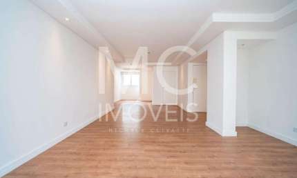 Apartamento com 141.39 m², 3 quartos sendo 1 suíte à venda no bairro Água Verde.