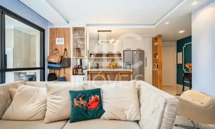 Excelente apartamento com 106 m², 3 quartos sendo 1 suíte à venda no bairro Alto da Glória.