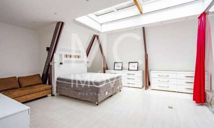 Cobertura Triplex com 195.0 m², à venda no bairro Batel.