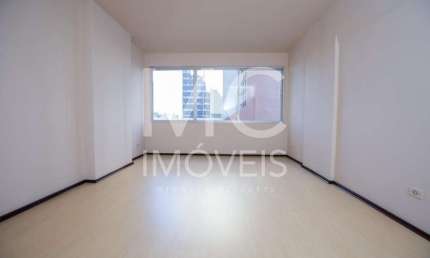 Apartamento com 138 m², 3 quartos sendo 1 suíte à venda no bairro Alto da Glória.