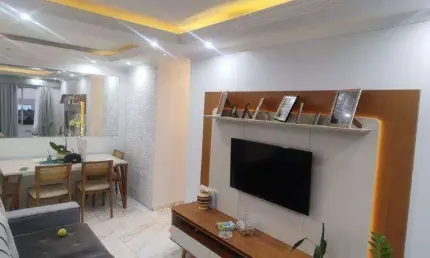 Apartamento com 2 dormitórios à venda, 52 m² por R$ 290.000 - BNH - Parque Pinheiros - Taboão da Serra/SP