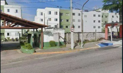 Apartamento com 3 dormitórios à venda, 58 m² por R$ 250.000,00 - Parque Pinheiros - Taboão da Serra/SP