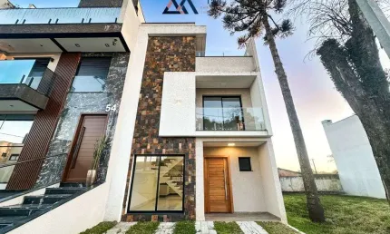 Casa com 3 quartos à venda na Rua Emanoel Voluz, 1301, Pinheirinho, Curitiba