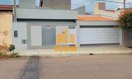 Casa nova 3 Quartos com 1 suíte a 500 metros do supermercado Sempre Vale
