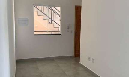 Apartamento  01 Dormitório 00 Vaga  Área útil: 29,00 m² Zona Leste