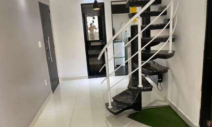 Apartamento Dúplex – 2 Dormitórios, 2 Suítes – 98m² de Área Útil  Zona Leste